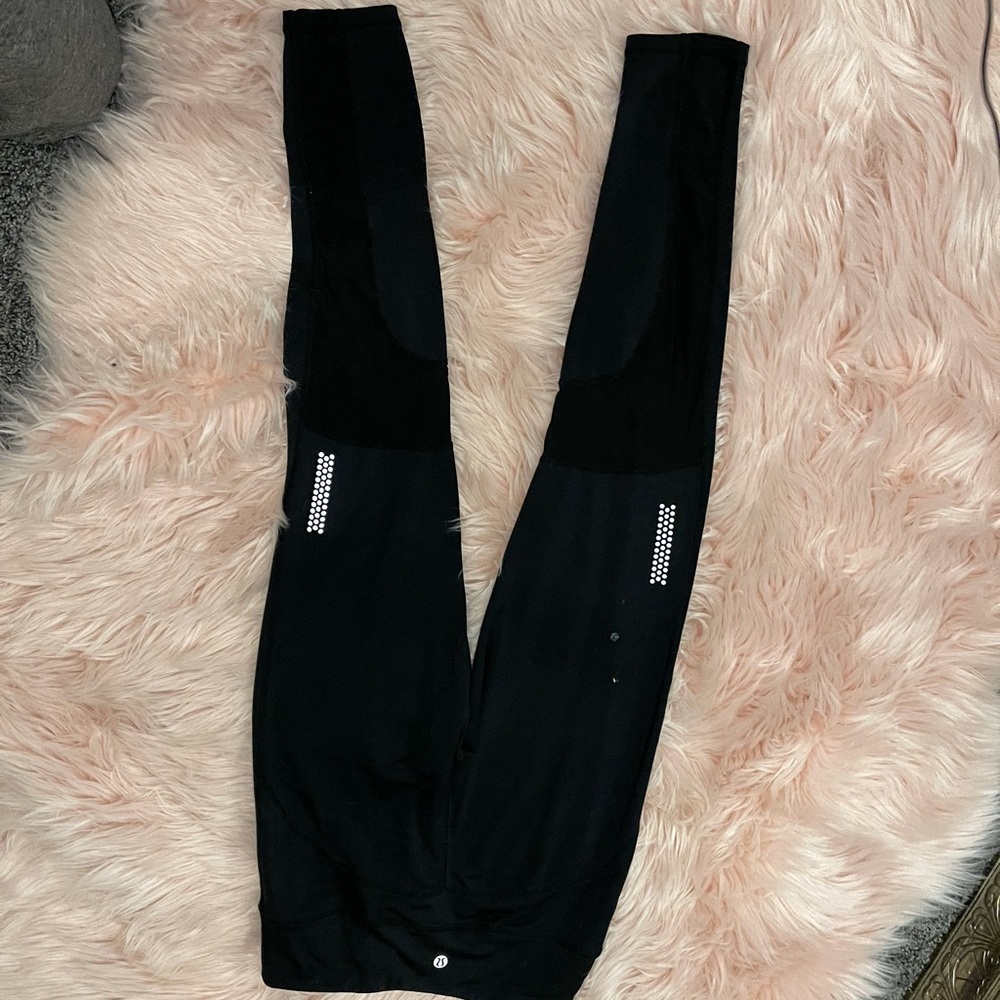 LULULEMON BLACK MESH LEGGINGS HIGH WAISTED LULU - Picture 3 of 5